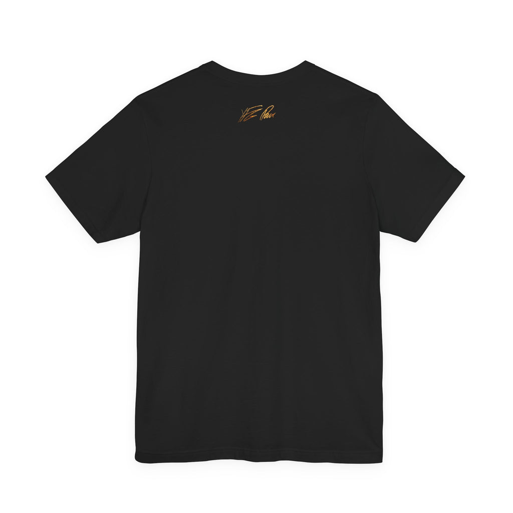 T-Shirt mit Herz-Print auf der Brust.