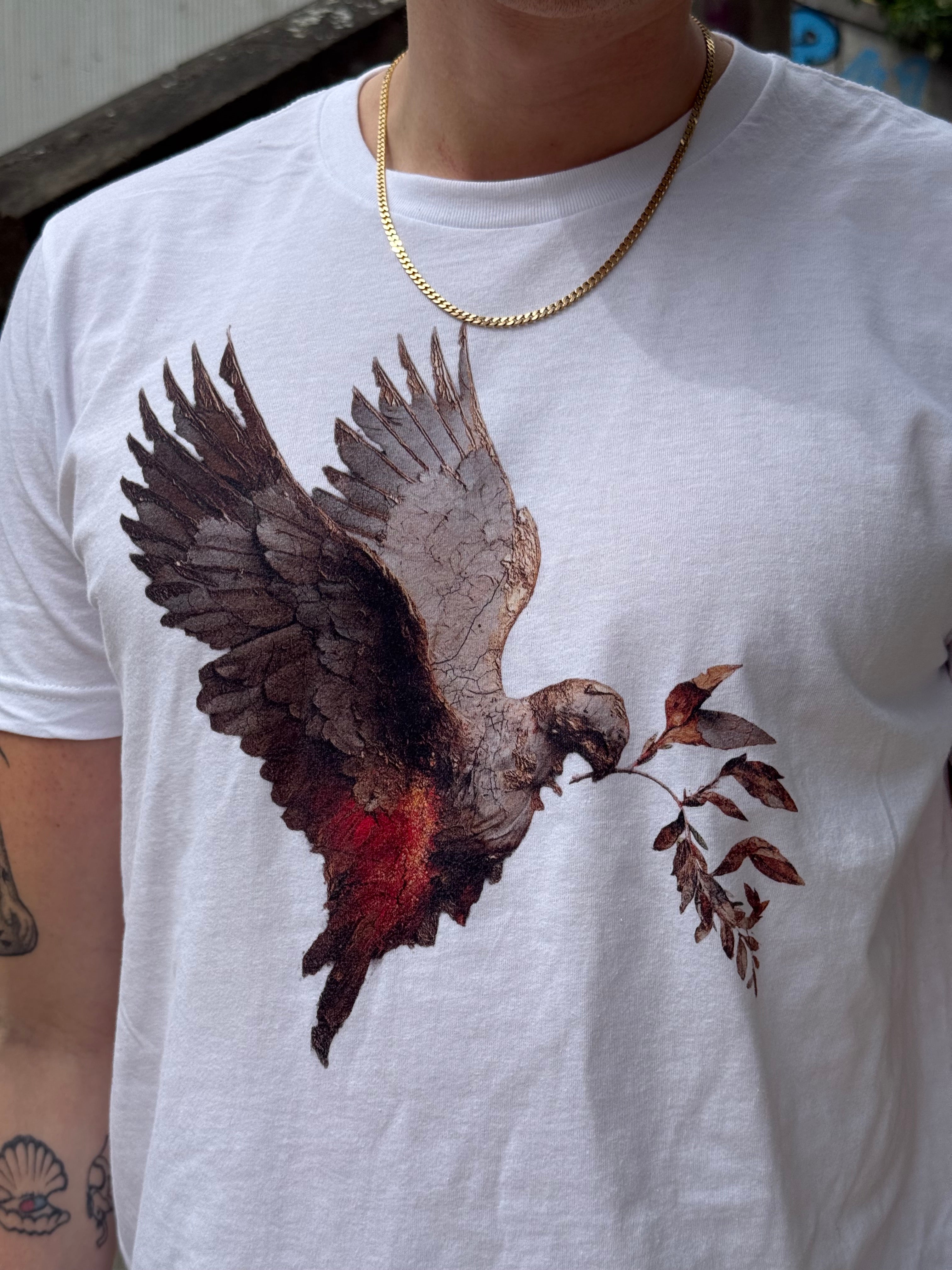 T-shirt mit Friedenstaube und YFG-Zweig